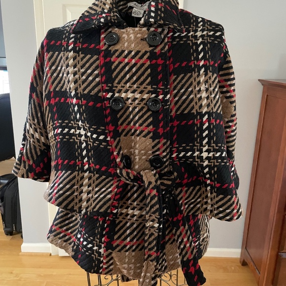 New with Tag Steve Madden Tweed Cape jacket Brown Black Red Plaid Size M/L - Picture 1 of 6